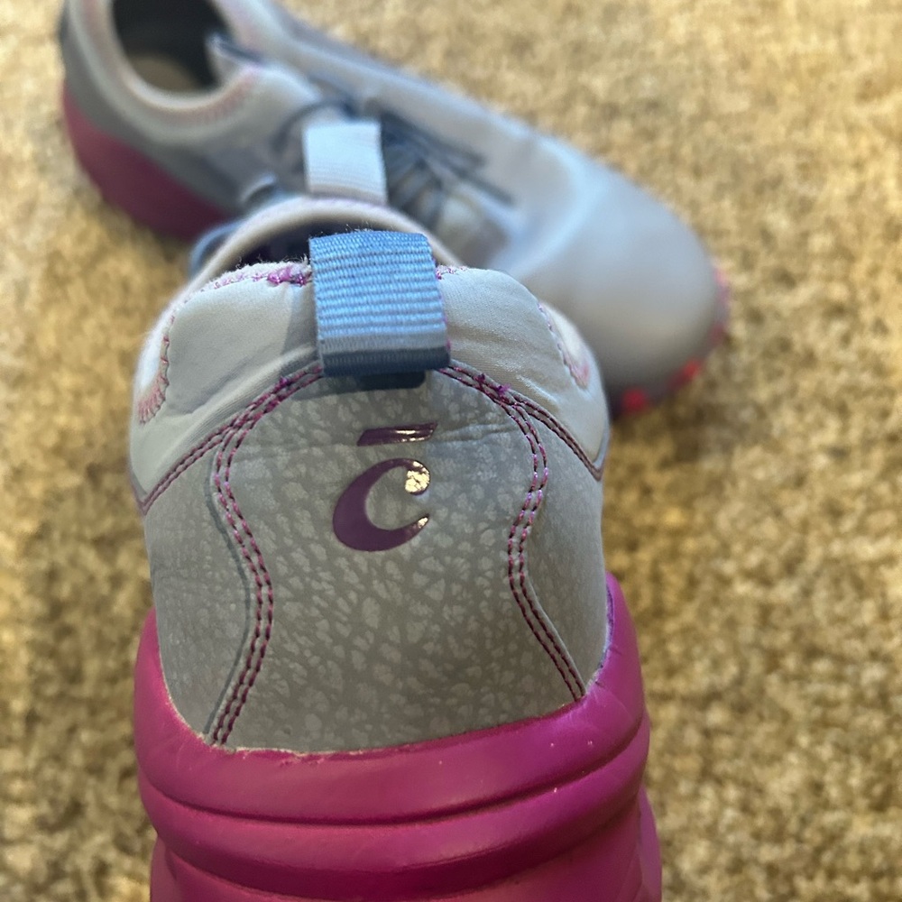 Clove sneakers in great condition size 9. SH1 perfect nursing shoes. - Picture 3 of 4